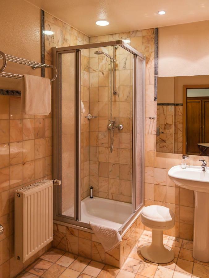 Hotel Ratskeller Schwarzenberg Schwarzenberg  Luaran gambar